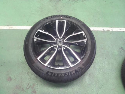 [TIRE&WHEEL SET 4PCS]HONDA VEZEL RV5 LEC AT 2WD #0BD3253171211