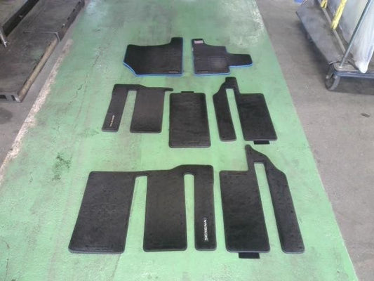 [FLOOR MAT SET]NISSAN SERENA HC27   #0BD3253178594