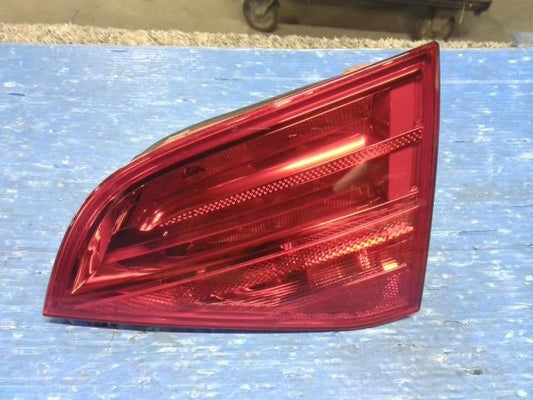 [Right finisher panel]AUDI A4 AVANT 8KCDH CDH AT 2WD #0BD3253174309