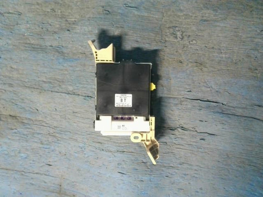 [FUSE BOX]TOYOTA VOXY ZRR80G 3ZR-FAE AT 2WD #0BD3253170876