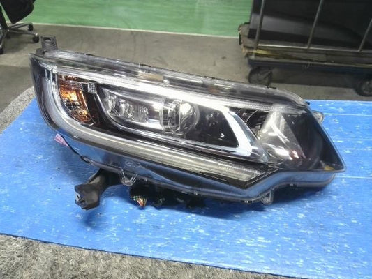 [HEADLIGHT ASSY RH]HONDA FREED GB7 LEB AT 2WD #0BD3253176970