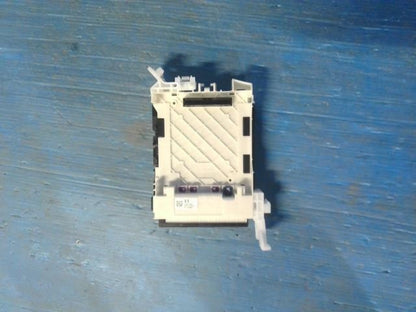[FUSE BOX]TOYOTA YARIS MXPH10 M15A-FXE AT 2WD #0BD3253171017