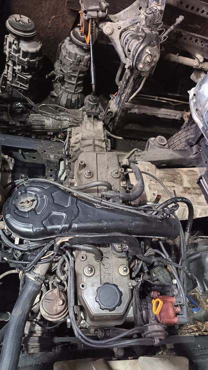 ［USED ENGINE］ TOYOTA 22R FR MT 2WD AUSTRALIA