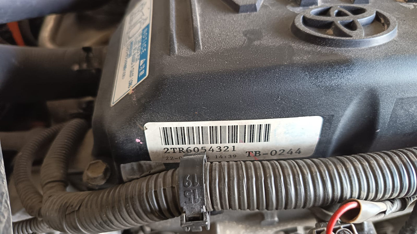 ［USED ENGINE］ TOYOTA 2TR FR MT 2WD HILUX AUSTRALIA
