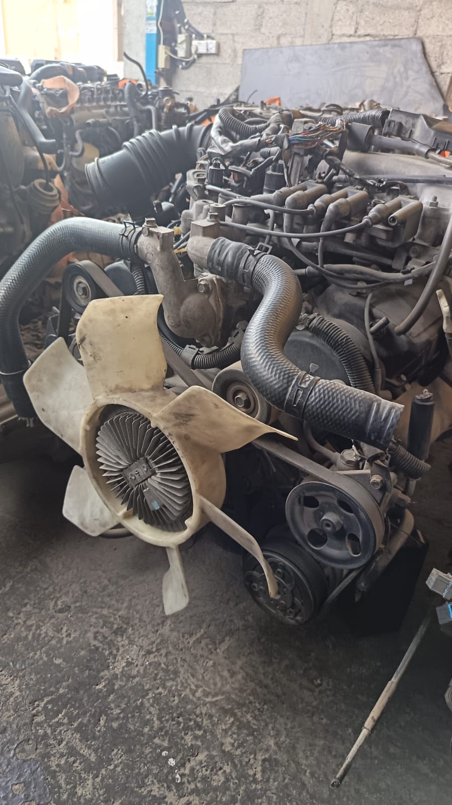 ［USED ENGINE］ MITSUBISHI 6G74 FR AT 2WD COIL