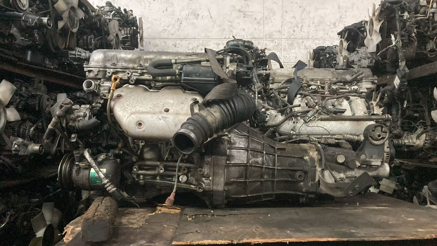 ［USED ENGINE］ NISSAN SR20 FR MT 2WD DIST JAPAN
