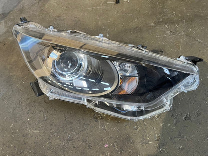 [HEADLIGHT ASSY RH]TOYOTA YARIS MXPA10 M15A-FKS FF AT 2WD #0B23251003964