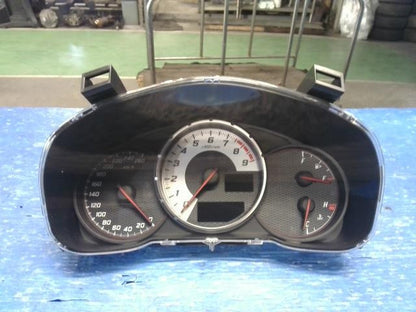 [SPEEDOMETER]TOYOTA 86 ZN6 FA20 MT 2WD #0BD3253177106