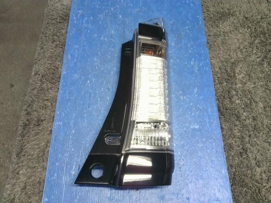 [TAIL LAMP RH]HONDA N BOX+ JF1 S07A AT 2WD #0BD3253174270