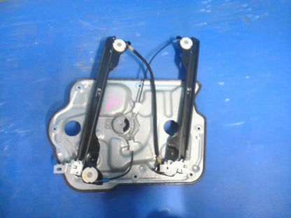 [F DOOR REGULATOR LH]NISSAN DUALIS KNJ10 MR20DE AT 4WD #0BD3253172570