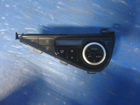 [AIR CONDITIONER PANEL]TOYOTA AQUA NHP10 1NZ-FXE AT 2WD #0BD3253177070